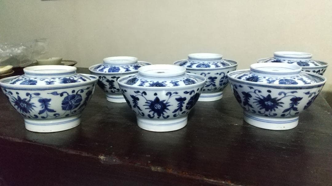 古伊万里　広東碗・蓋茶碗（６客）宝相華・幾何学紋