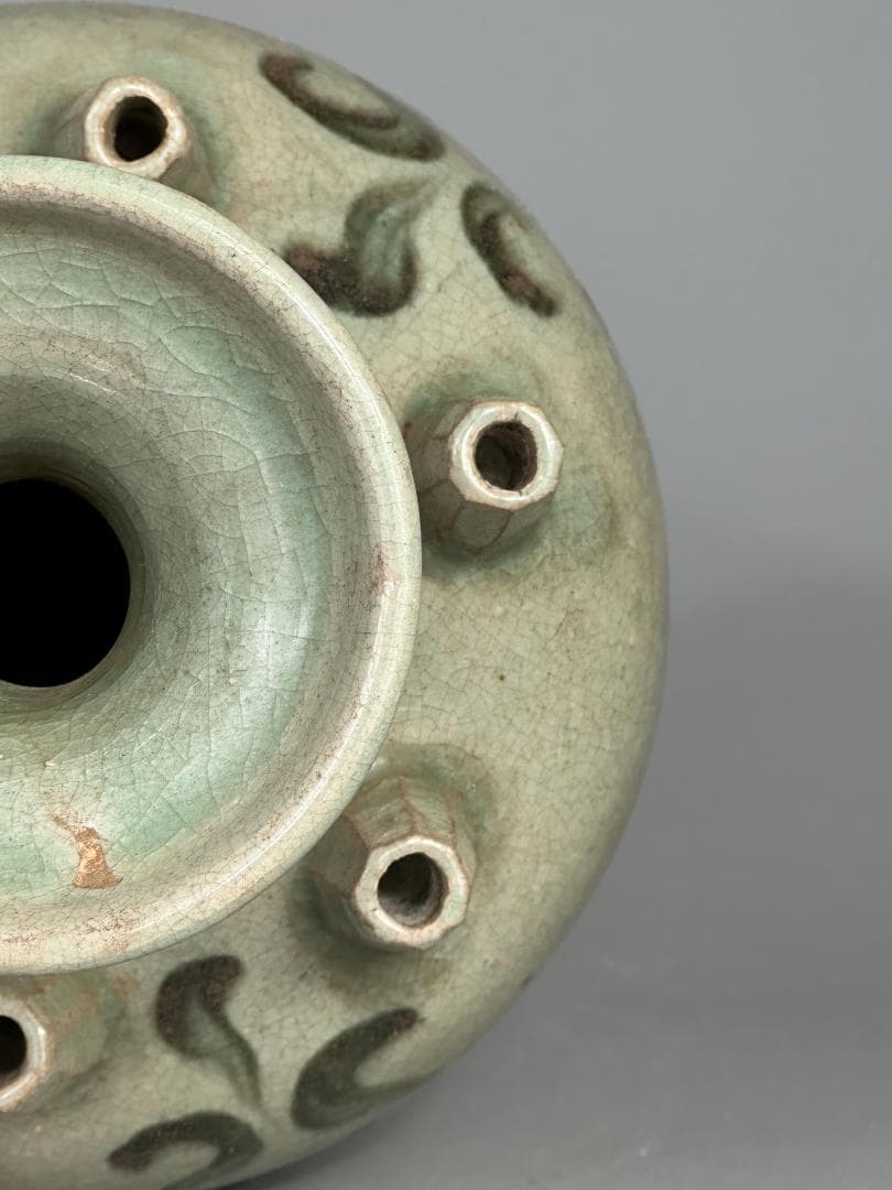 韓国美術　　高麗青磁　鉄絵花卉文六孔瓶　花瓶　華道具　古物 骨董　李朝　古朝鮮