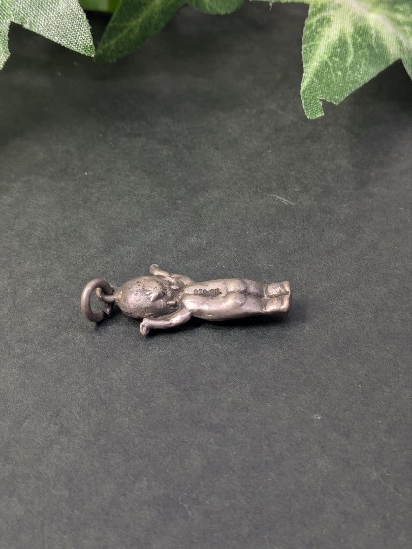 英国 純銀 アンティーク スターリングシルバー キューピー ペンダントトップ