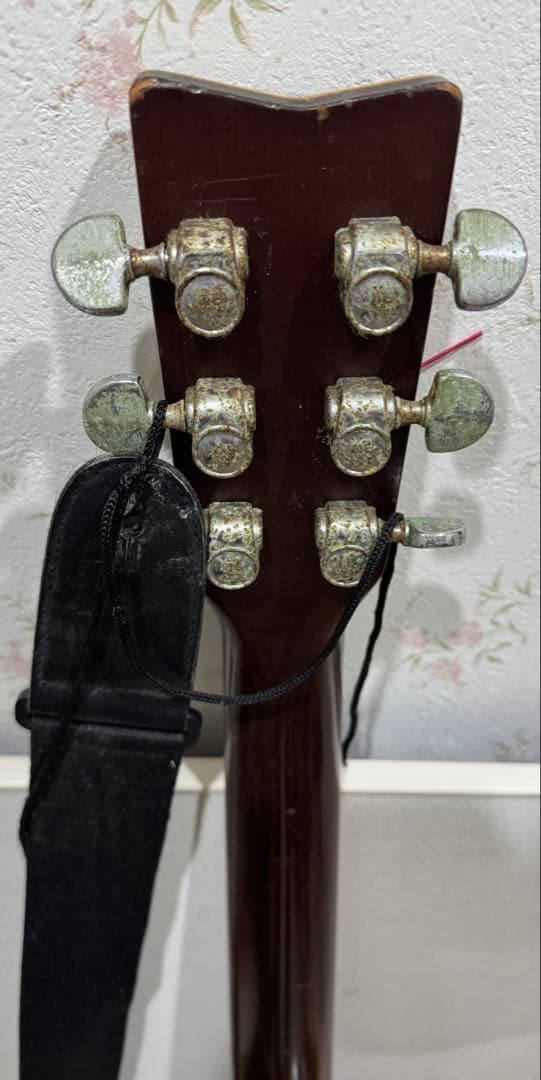 ヤマハ　アコースティックギター　FG-251B ベルトあり　ケース付き ￼