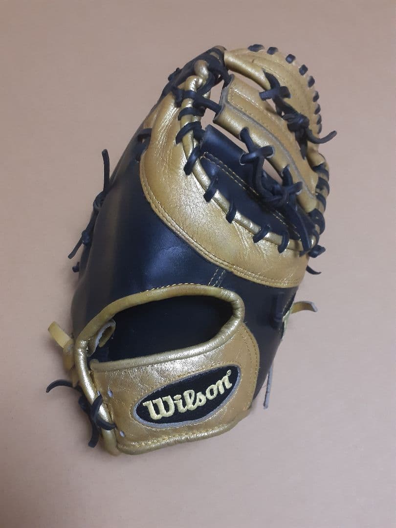 限定品Wilsonブラック&ゴールド軟式用ファーストミット大人用