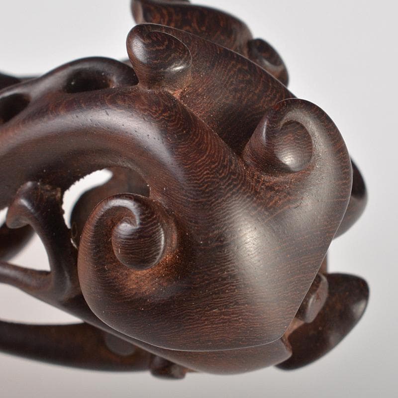 中国　唐木紫壇製　細密彫刻　霊芝　根付　置物　M　R6567E