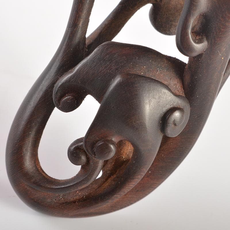 中国　唐木紫壇製　細密彫刻　霊芝　根付　置物　M　R6567E