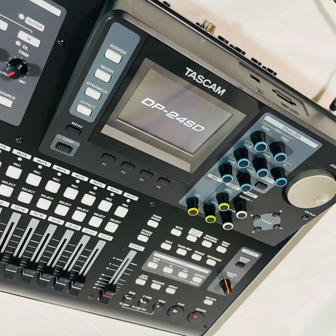 TASCAM DP-24SD タスカム　24トラック マルチトラックレコーダー