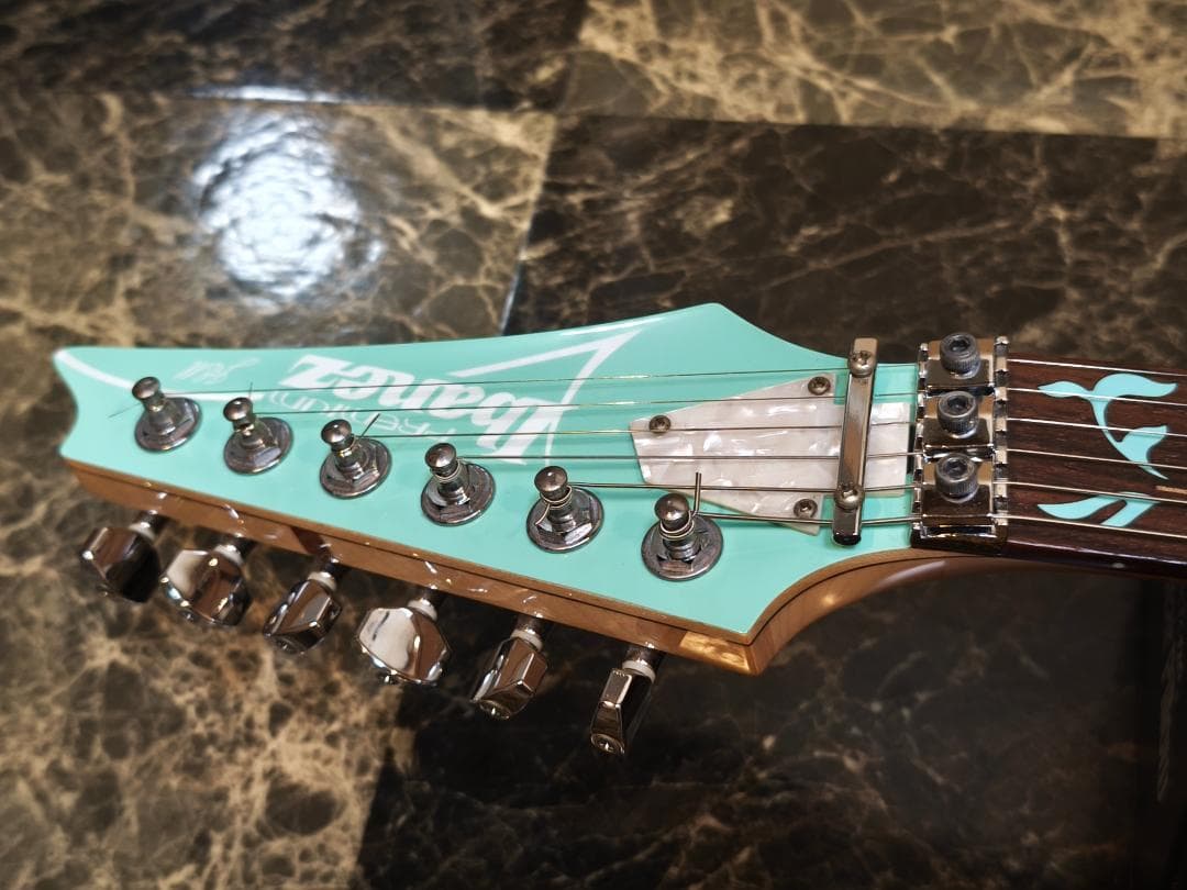 ☆彡Ibanez（アイバニーズ）Steve Vai JEM70V