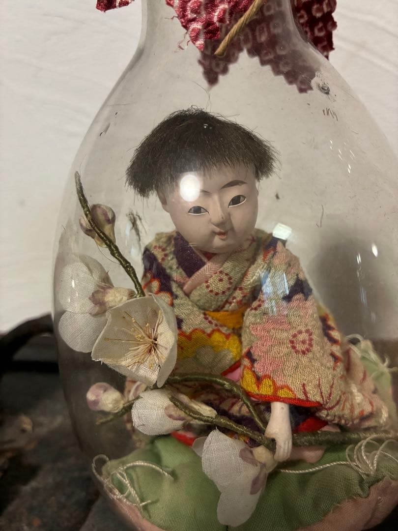 アンティークレトロガラス瓶入り 市松人形サルボボ手毬