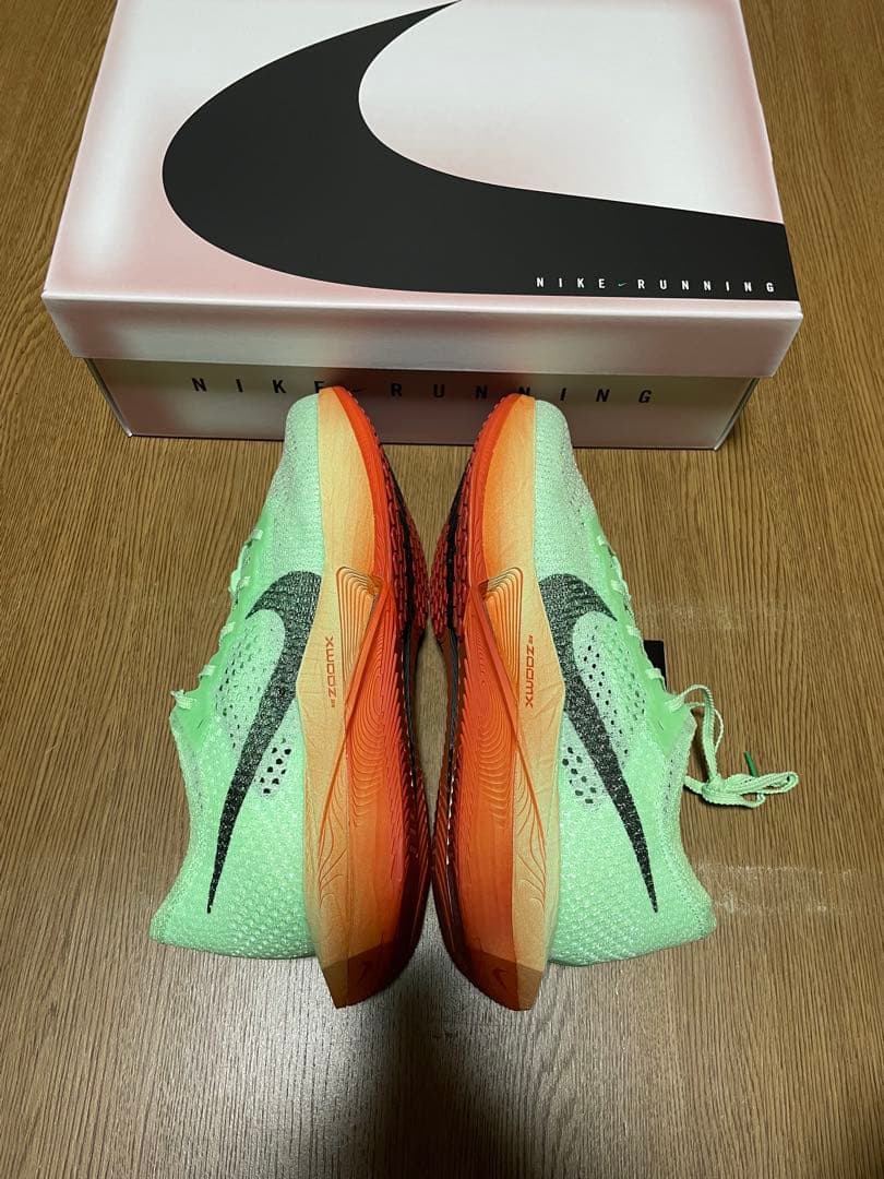 【新品未使用　28センチ　NIKEズームXヴェイパーフライ ネクスト%3