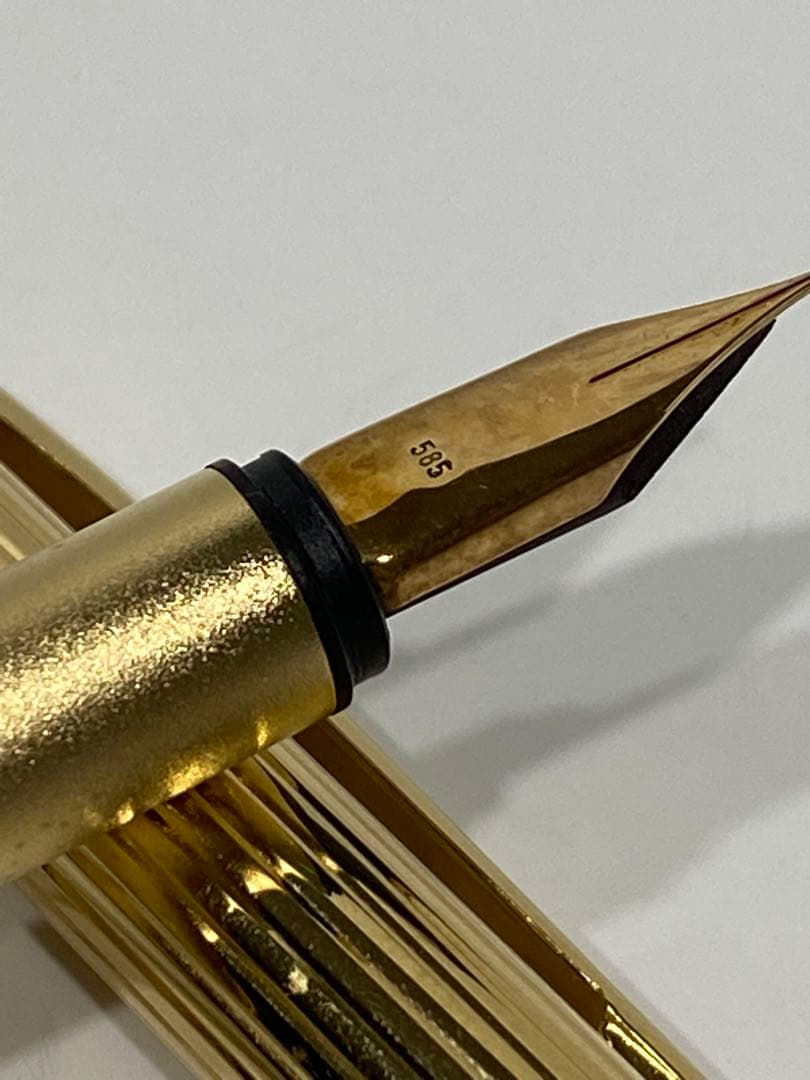 MONTBLANC noblessé 万年筆　未使用