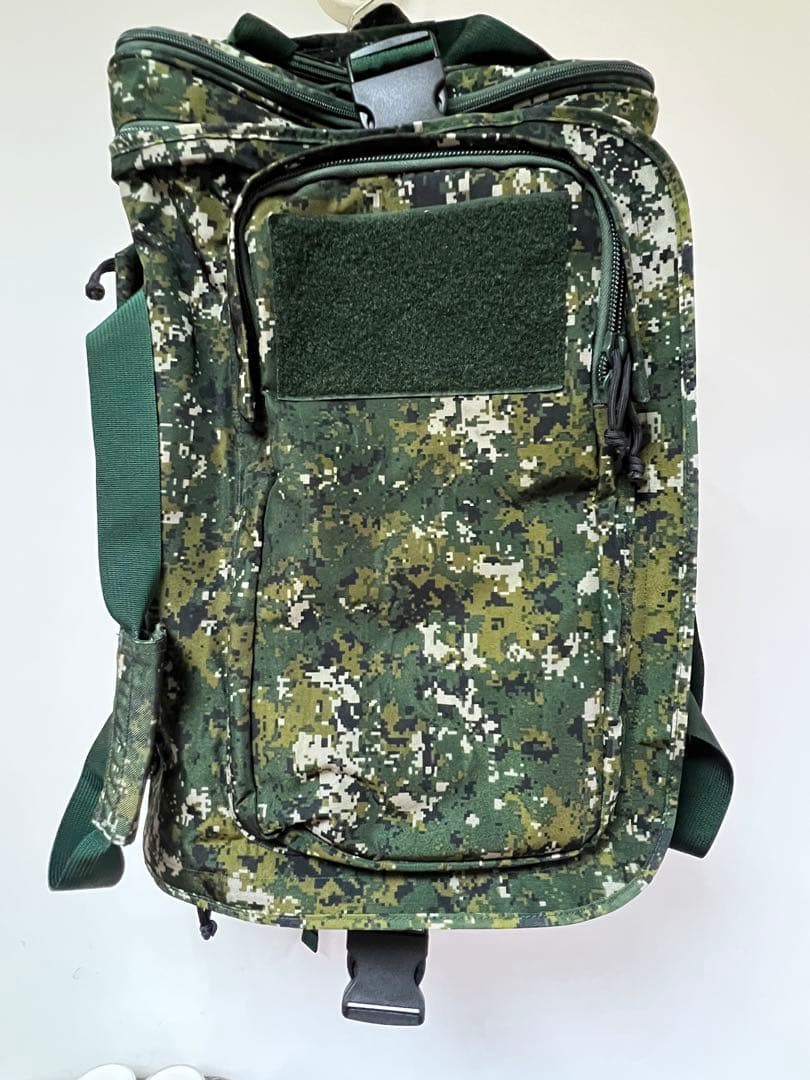 台湾（中華民国）陸軍 大型迷彩装備バッグ 官給品