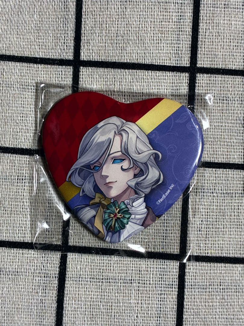 第五人格 写真家 ジョゼフ ハート缶バッジ