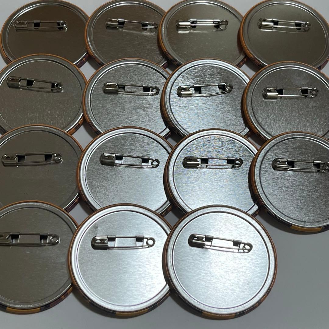 カラフルピーチ　えと　缶バッチ