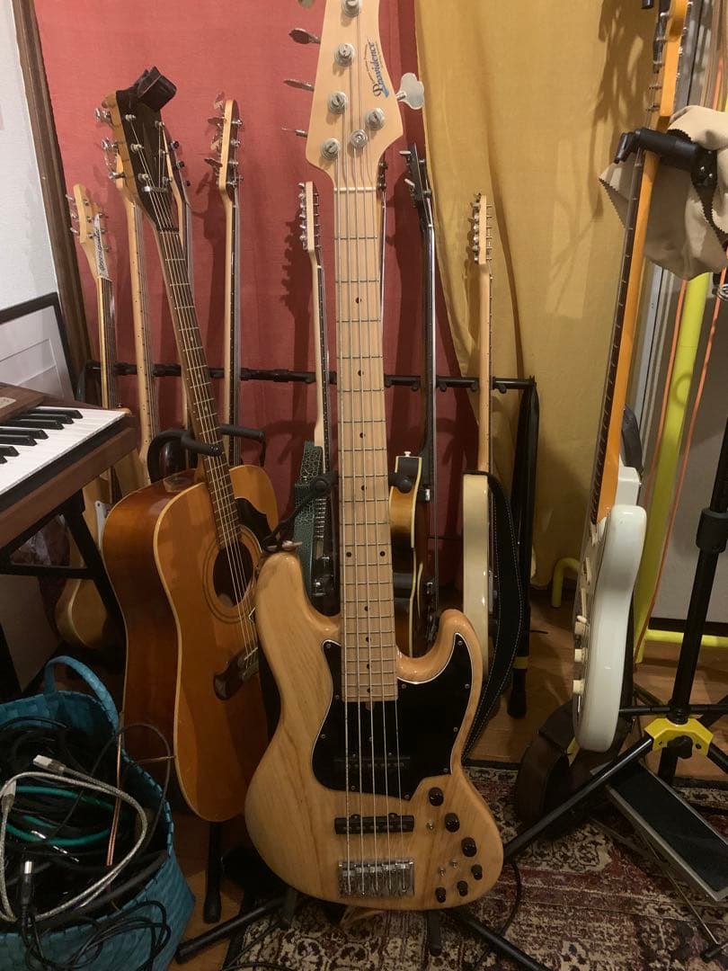 Providence aRB-108M5 NAT 5弦ベース