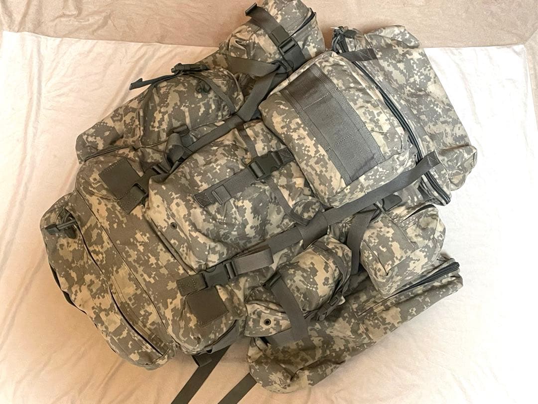 【BLACKHAWK】タクティカルSOFアリスパック(ACU)特殊作戦用バック