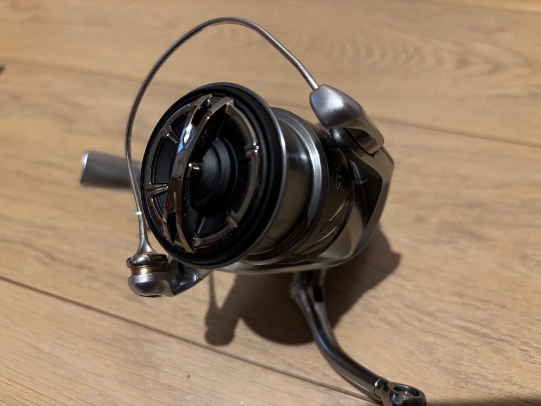 シマノSTRADIC ストラディック 2500HGS 新品未使用