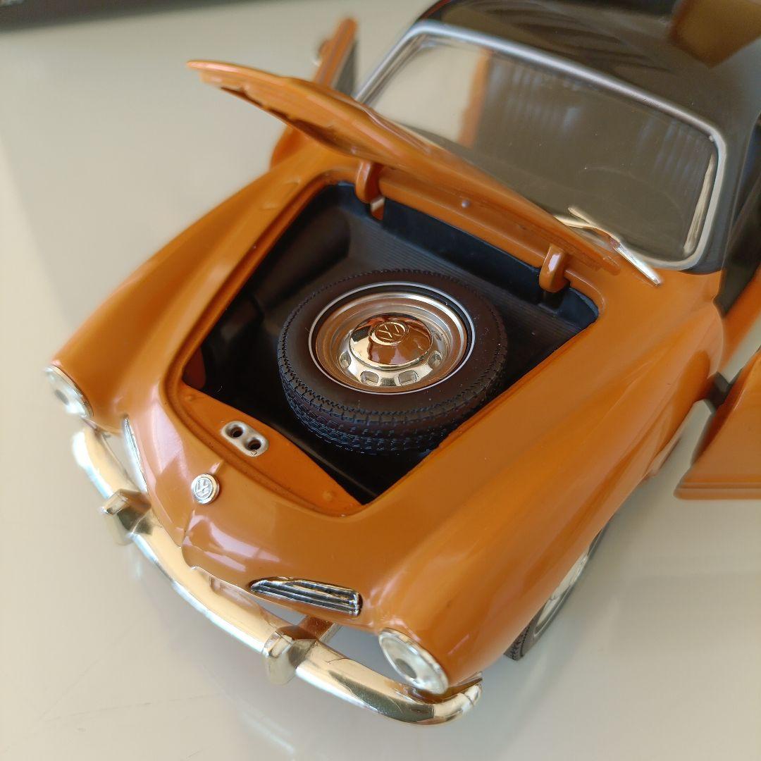 ミニチャンプス製　フォルクスワーゲン　カルマンギア