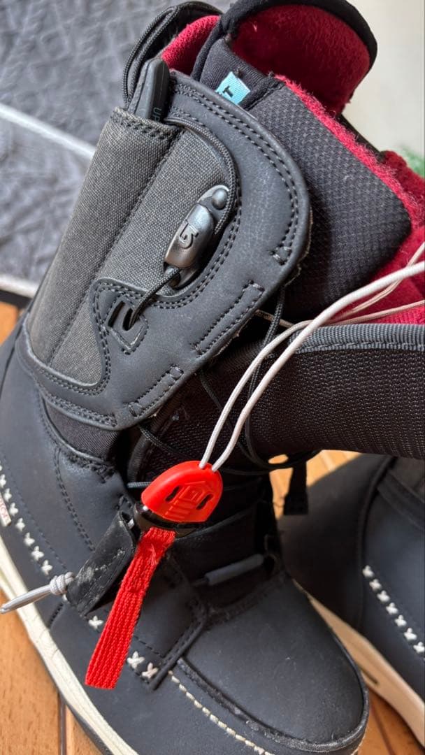 23cm バートン　スノーボードブーツ　エメラルドアジアンフィット