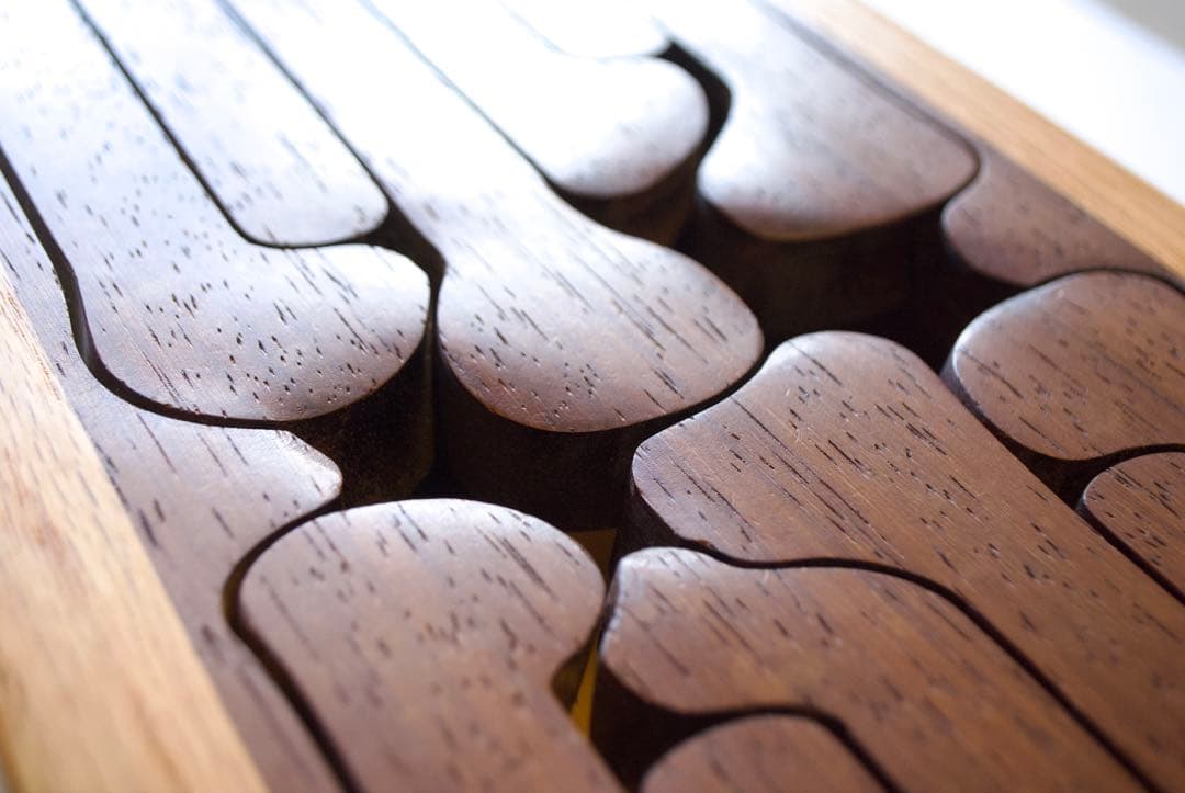 カリフォルニア製 スリットドラム 作家サイン入り たたいてるだけで気持ちいい。