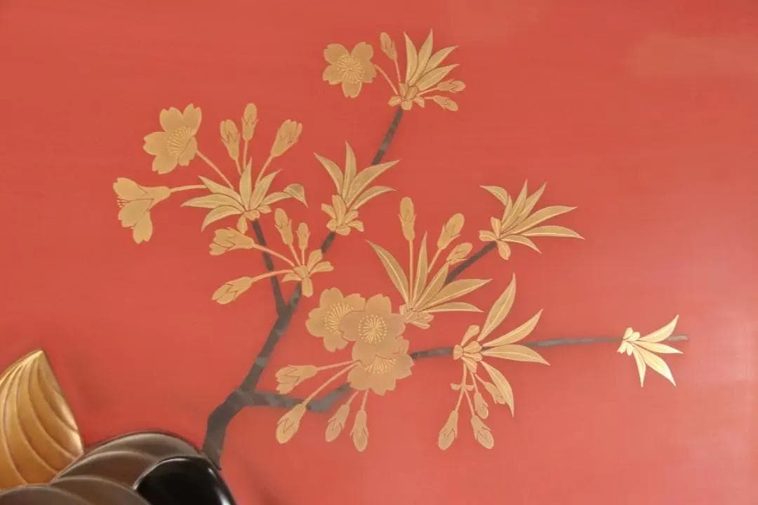 BA01 富山最高峰　蒔絵師　名工 中村尚濤済 作　漆蒔絵　衝立　桜獅子福鈴鯉