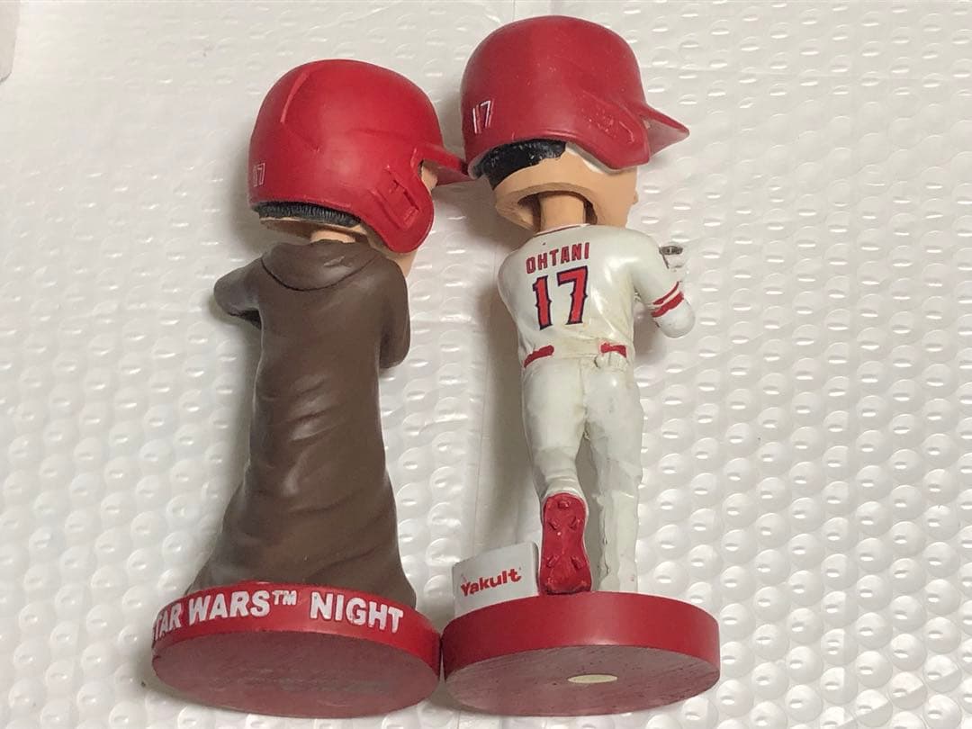 スターウォーズとコラボした人形