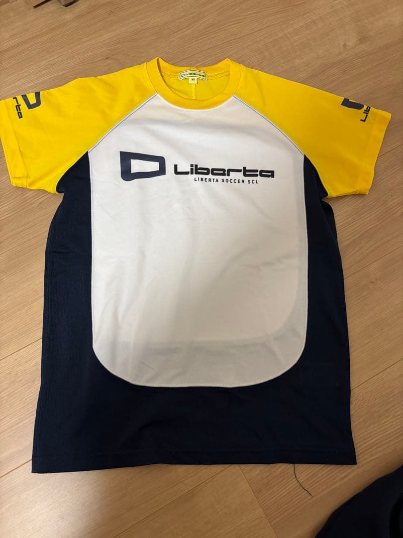 リベルタサッカースクール　ユニフォーム　160 美品