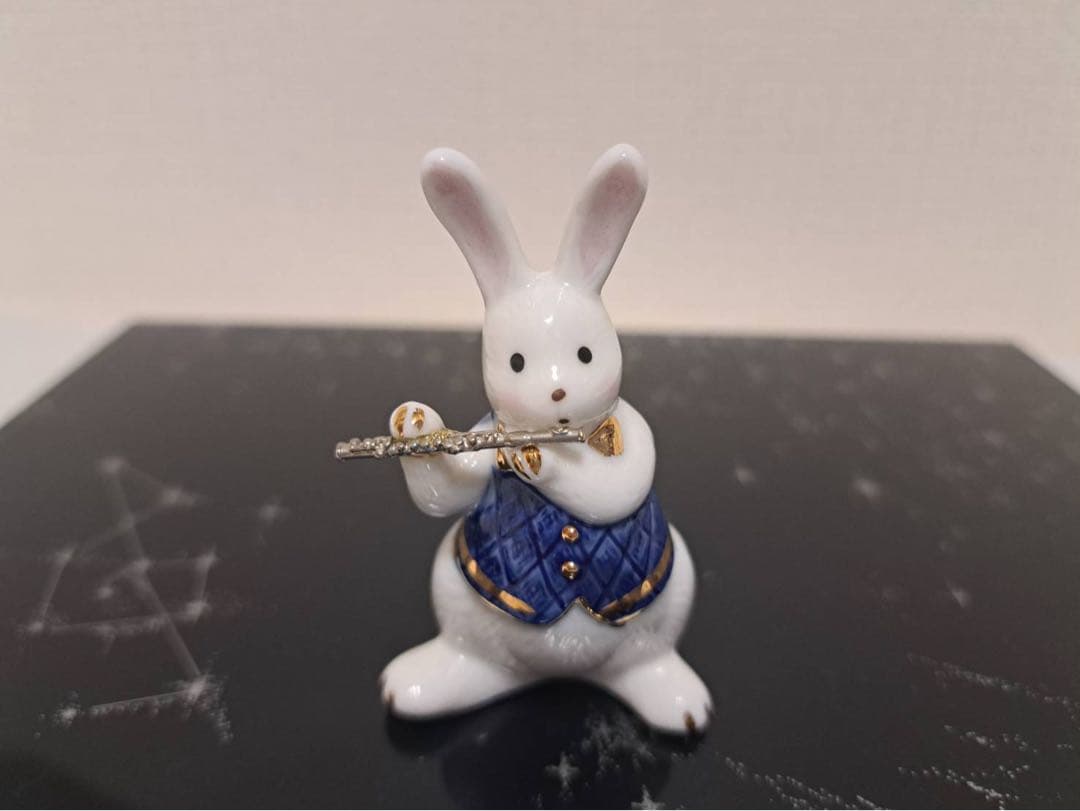 Dolly’s Rabbit オーケストラセット 陶器 うさぎ ピアノ 置物
