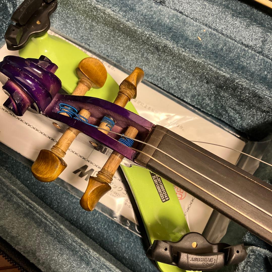 Bananaカルロジョルダーノ　エレキバイオリンクロサワバイオリン