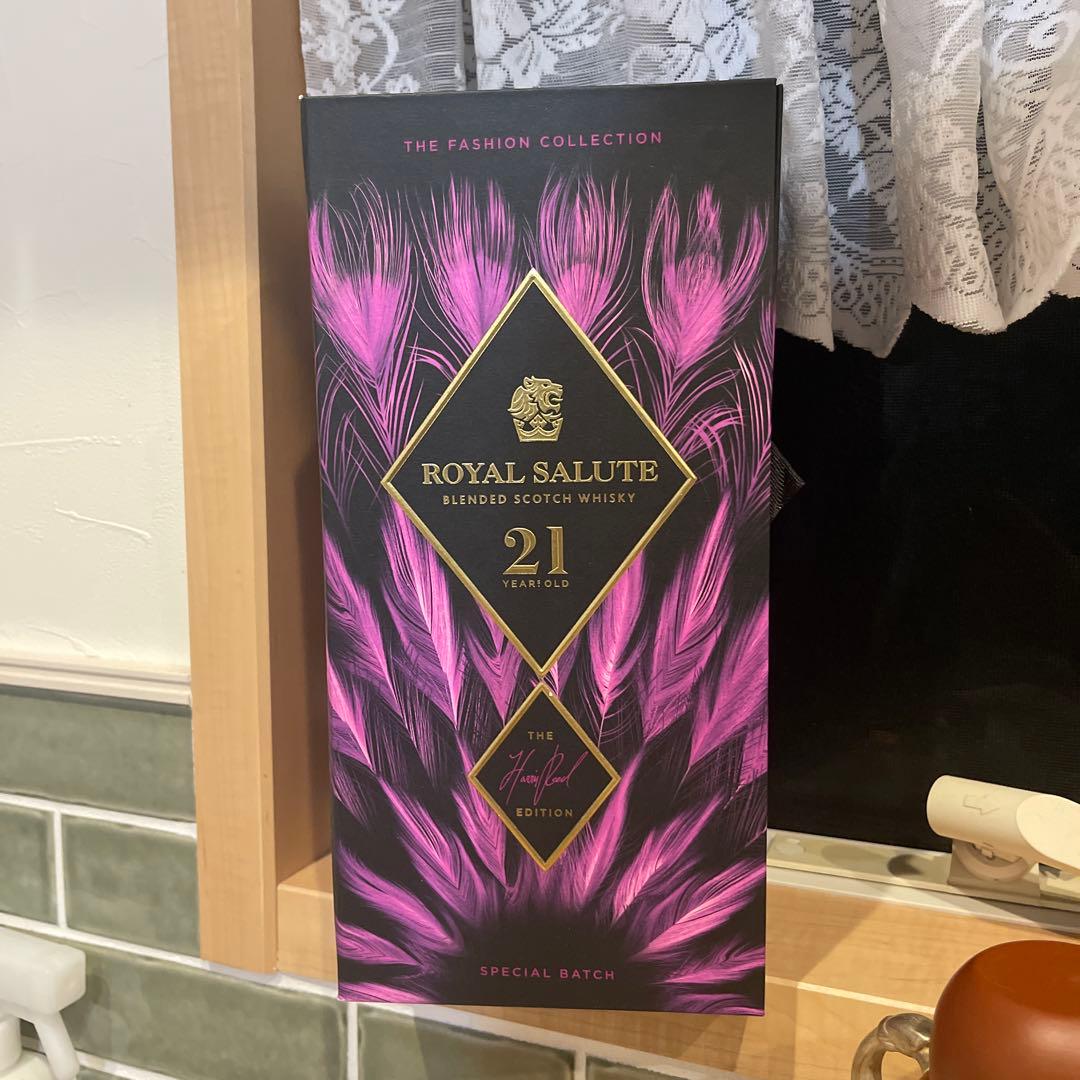 ローヤルサルート２１年ハリス・リード　エディションパープル