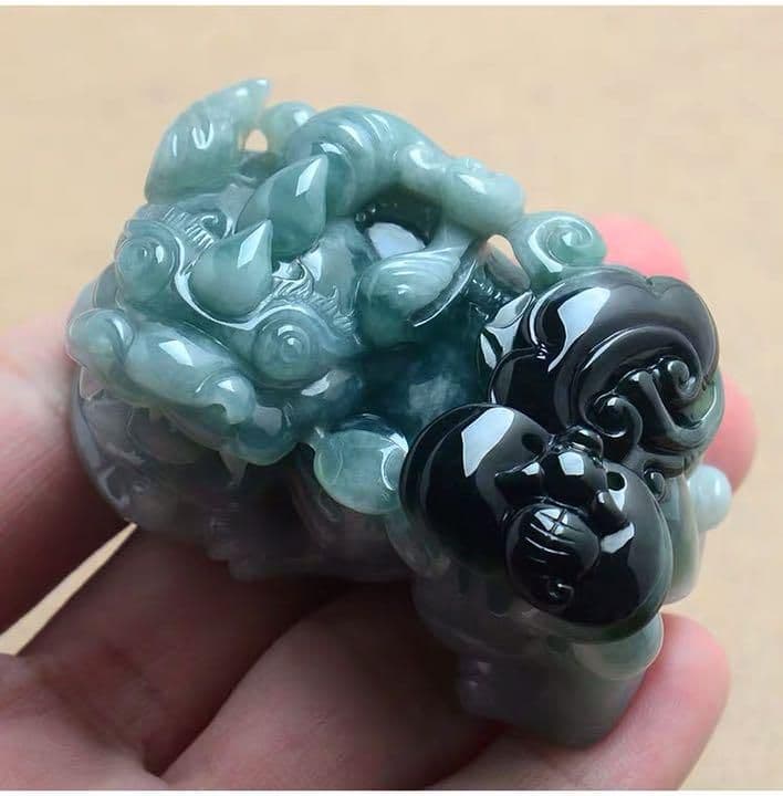 激レア 本翡翠 ミャンマー産青水翡翠 覇王貔貅 置物 ネックレス 鑑定書2点付