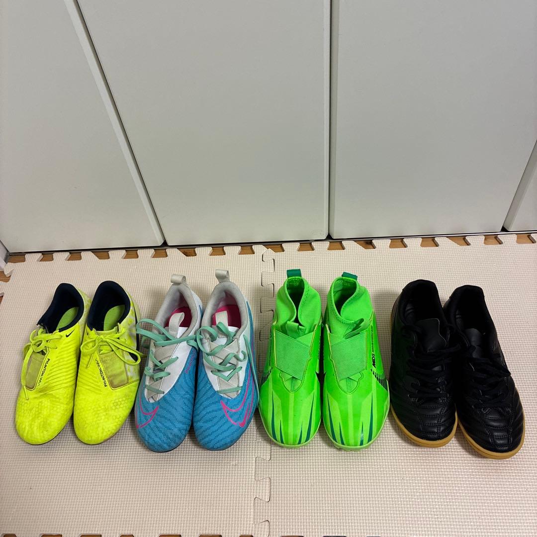 サッカー　スパイク　トレーニングシューズ　フットサルシューズ　セット販売