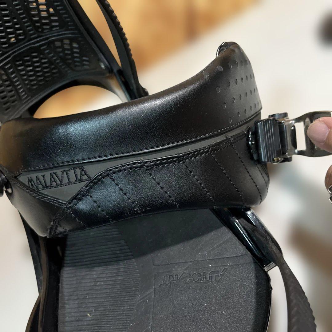 おしゃれネコ。Burton MALAVITA Re:Flex