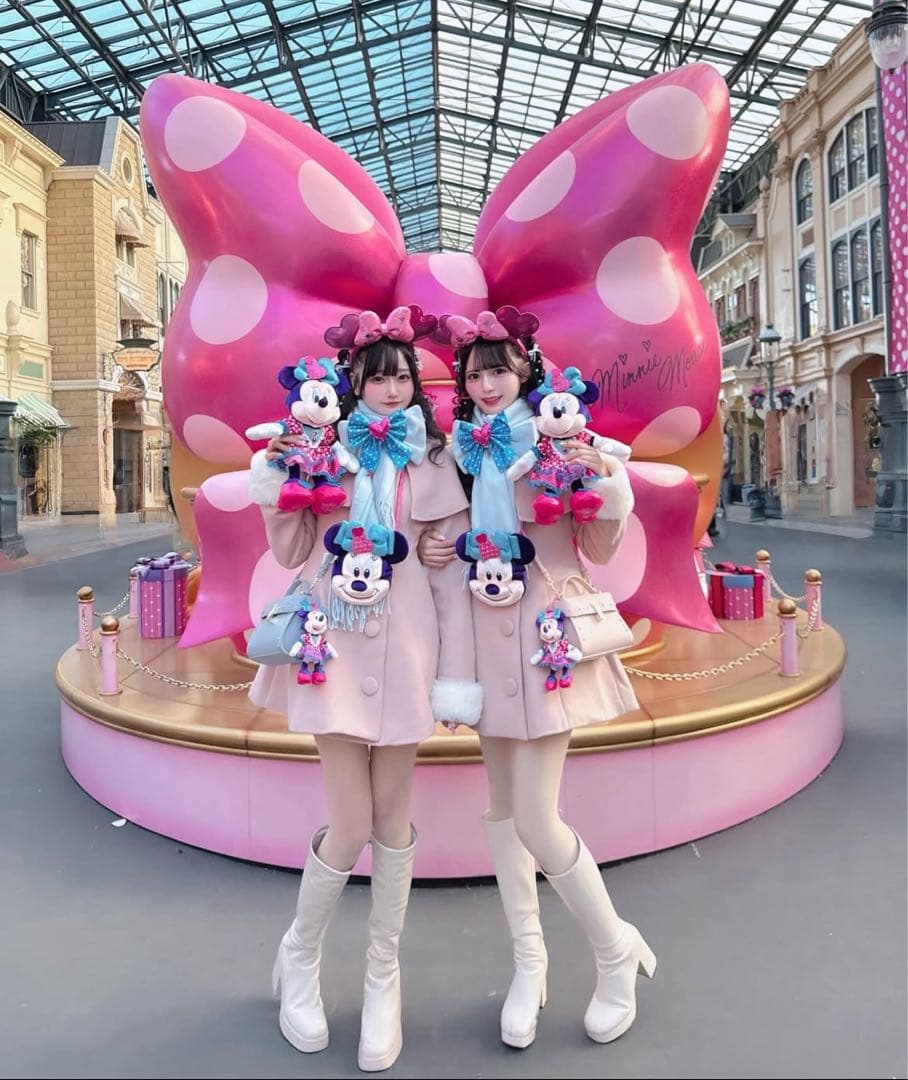 ミニーマウス バッグ ショルダー ぬいぐるみ チャーム　ディズニー　ミニパル