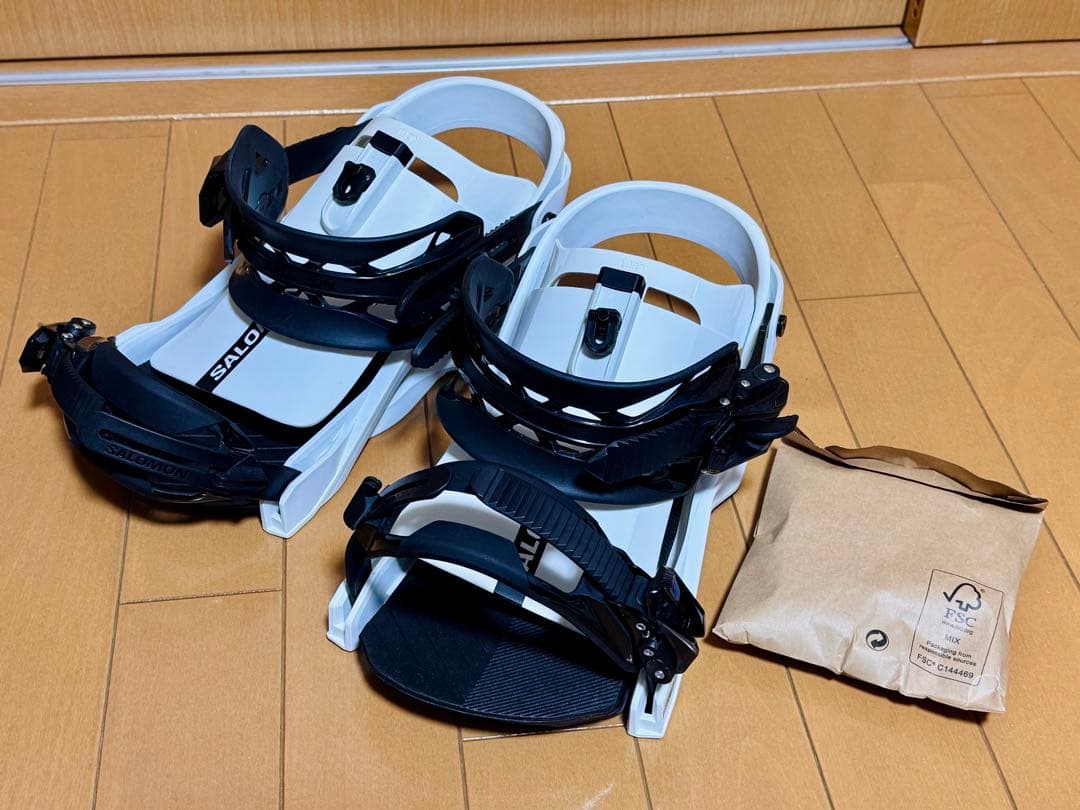 使用1回 ほぼ新品 SALOMON RHYTHM スノーボード L ビンディング