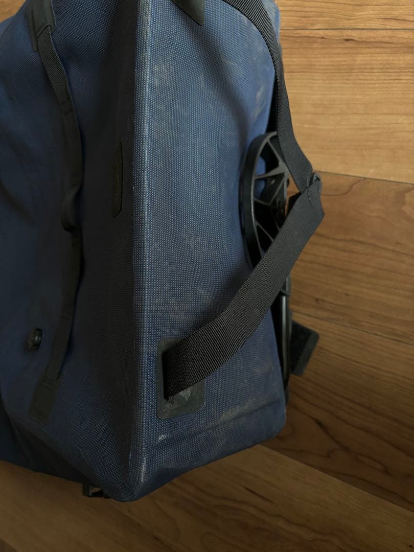ブロンプトン フロントバッグ ロールトップ 25L ネイビー