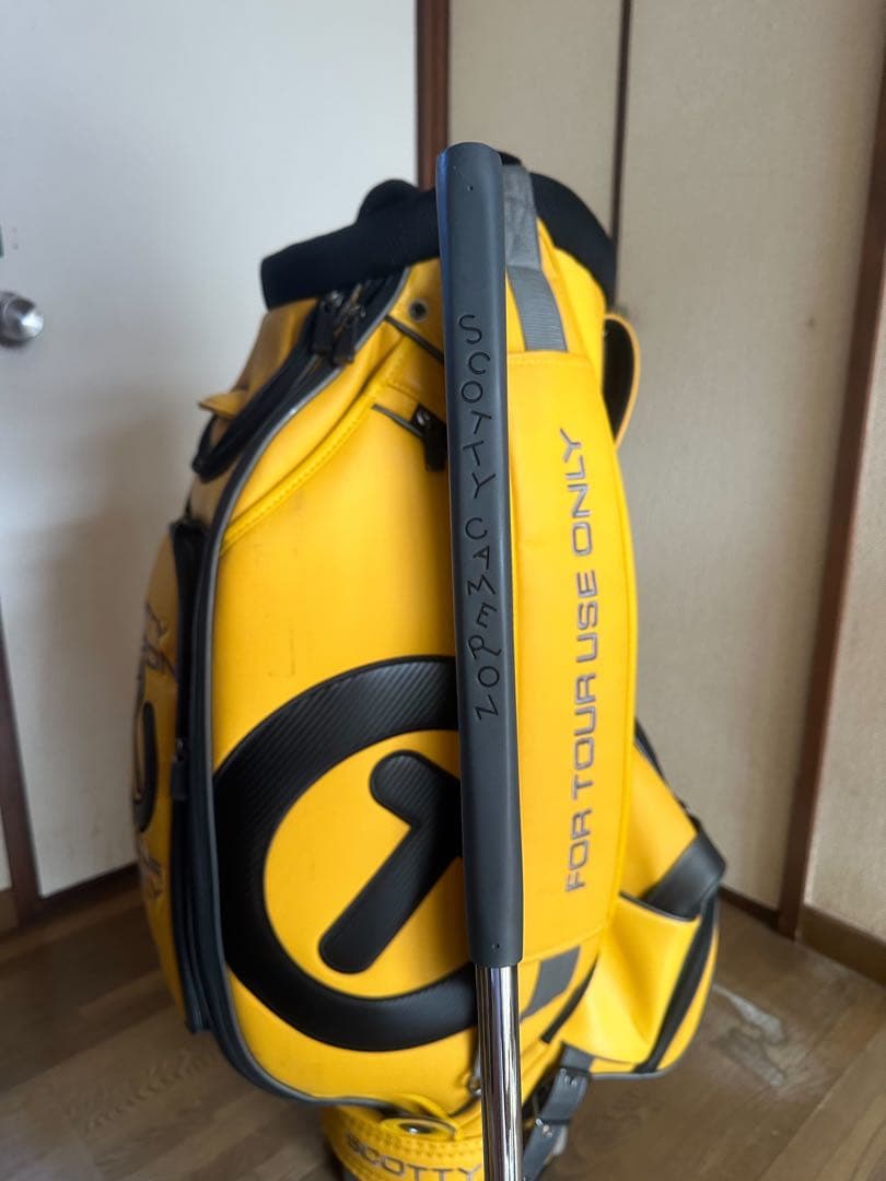 Scotty Cameron キャディバッグ・パターセット