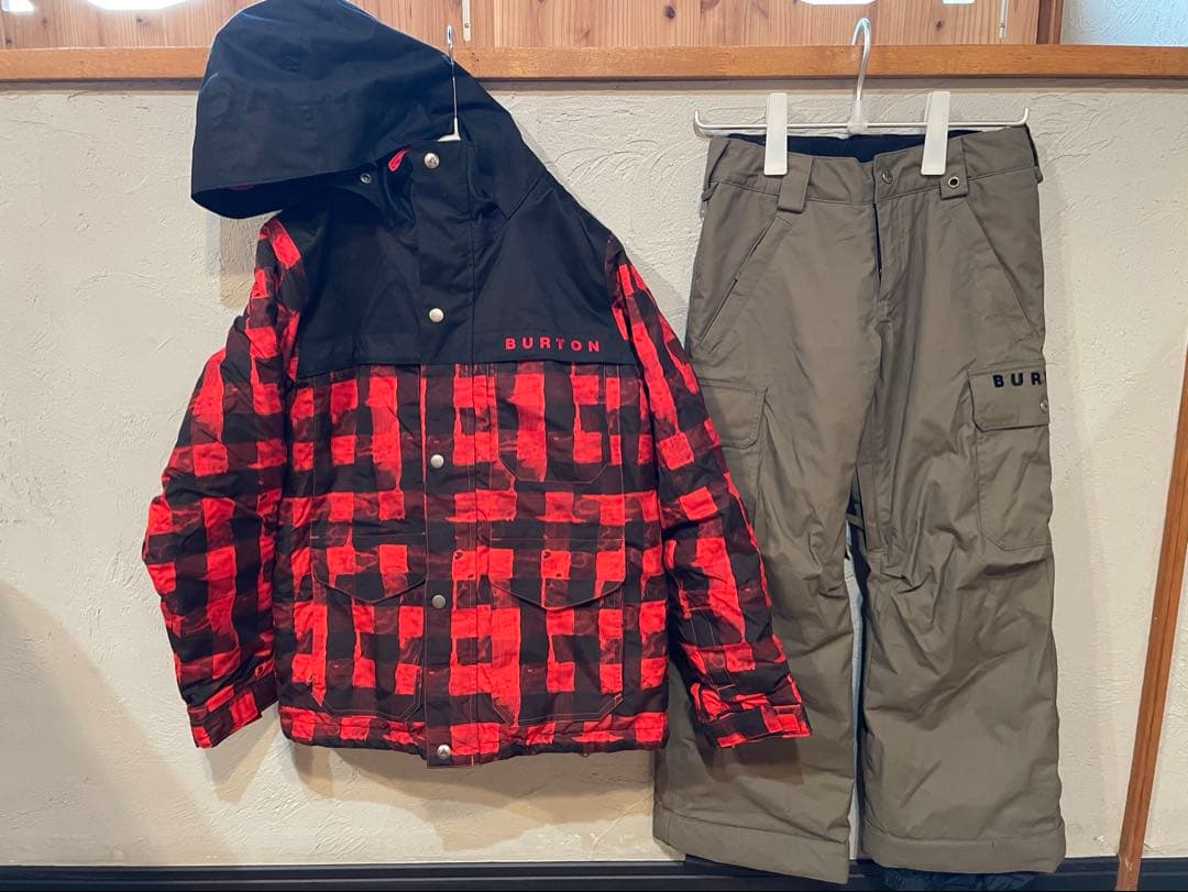 スノーボードウェア　Burton キッズ用　サイズ140