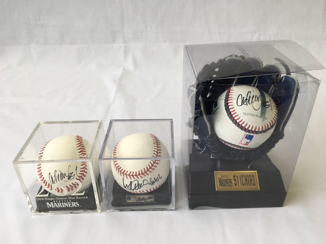 イチロー　サインボール　ケース付き　3つセット