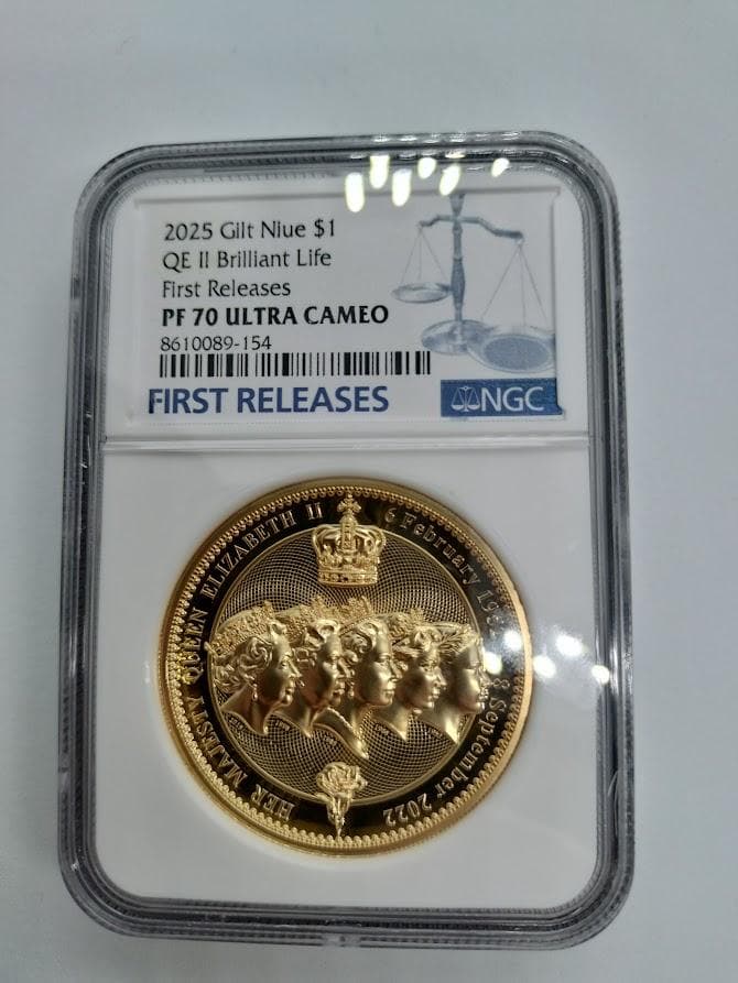 NGC PF70 ニウエ 2025 エリザベス2世追悼記念 1ドル金メッキ銅貨