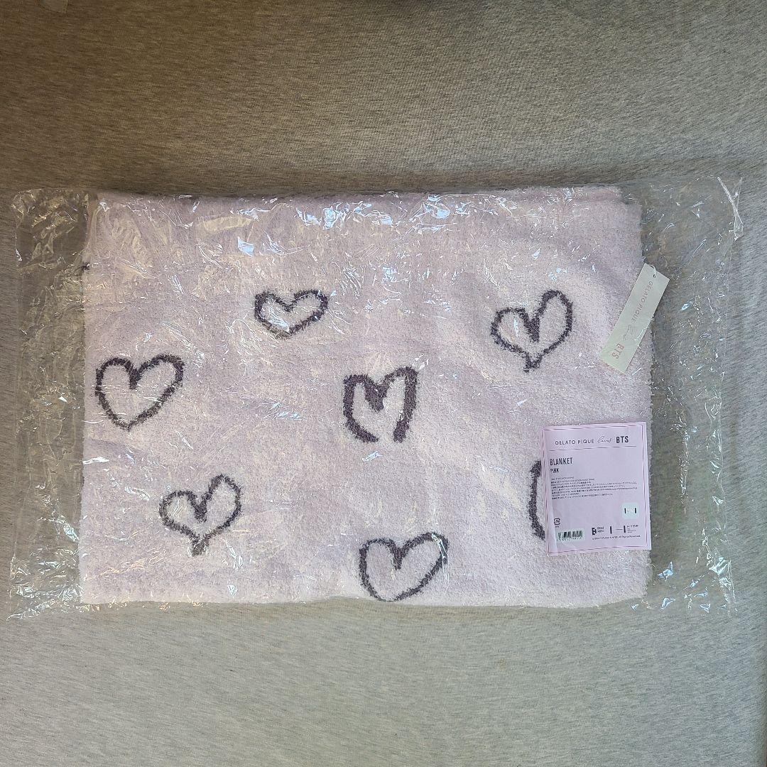BTS × GELATO PIQUE ブランケット ピンク 新品未開封