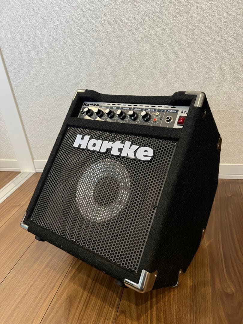 Hartke A25 ベース用アンプ