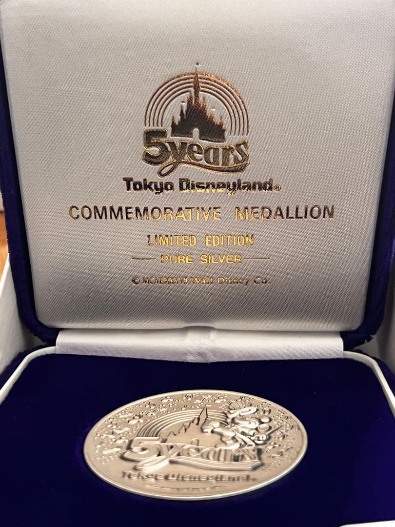 純銀 東京ディズニーランド 5周年記念メダリオン 限定版シリアルナンバー付き