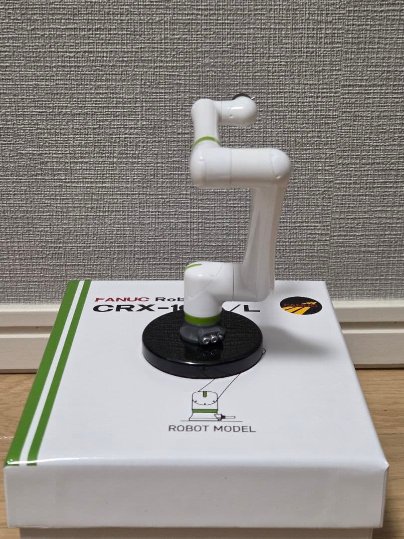 ファナック　非売品　ロボットフィギュア