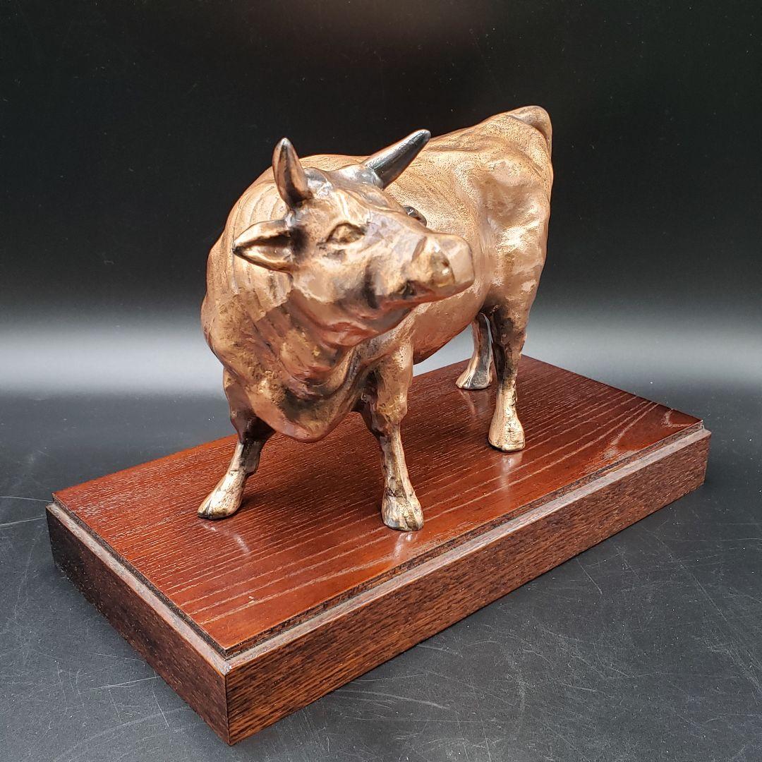 ②金属美術工芸品 丑置物 牛 煌 銅 工藤健作 玉川工芸