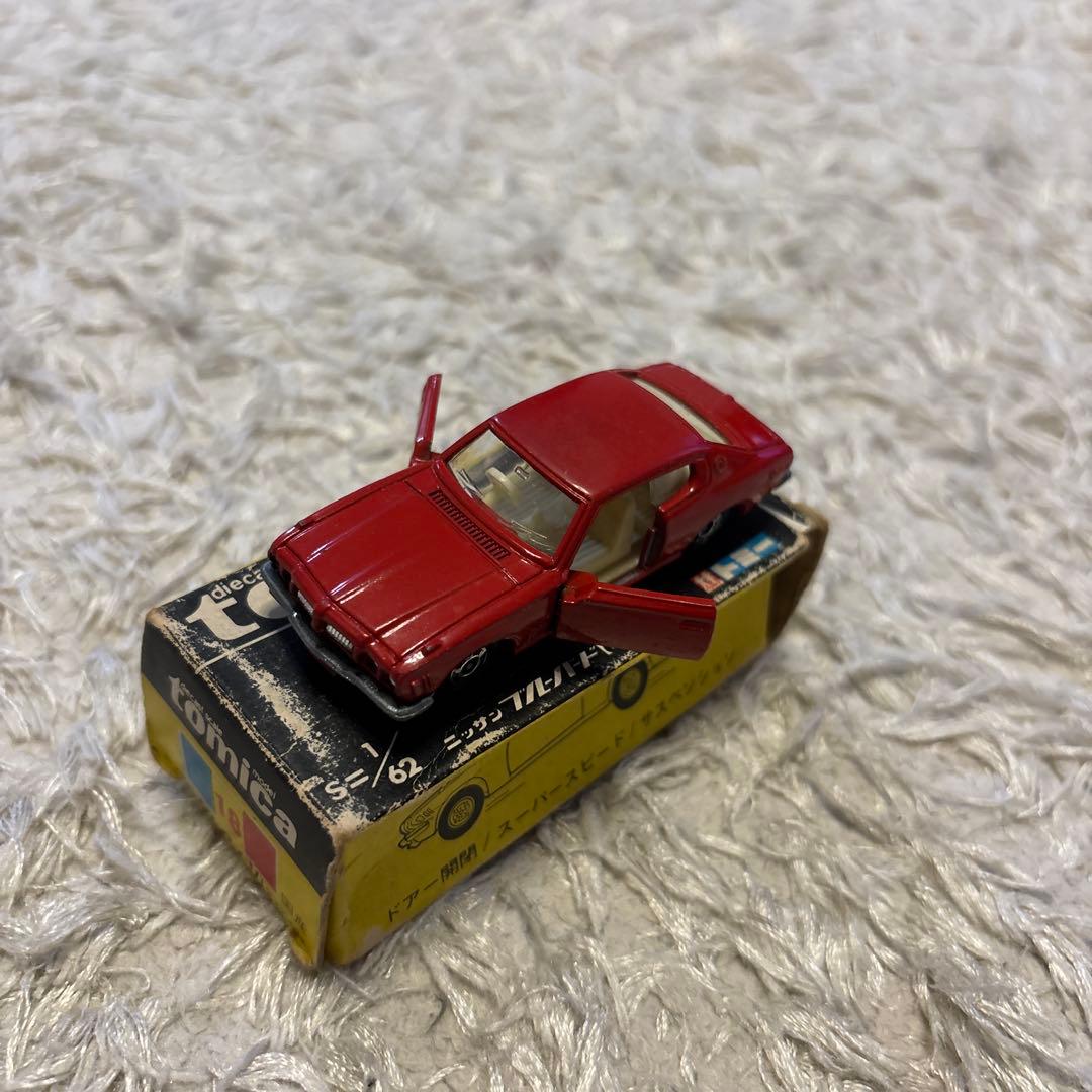 トミカ黒箱NO18ニッサン ブルーバードU 2000GT-X