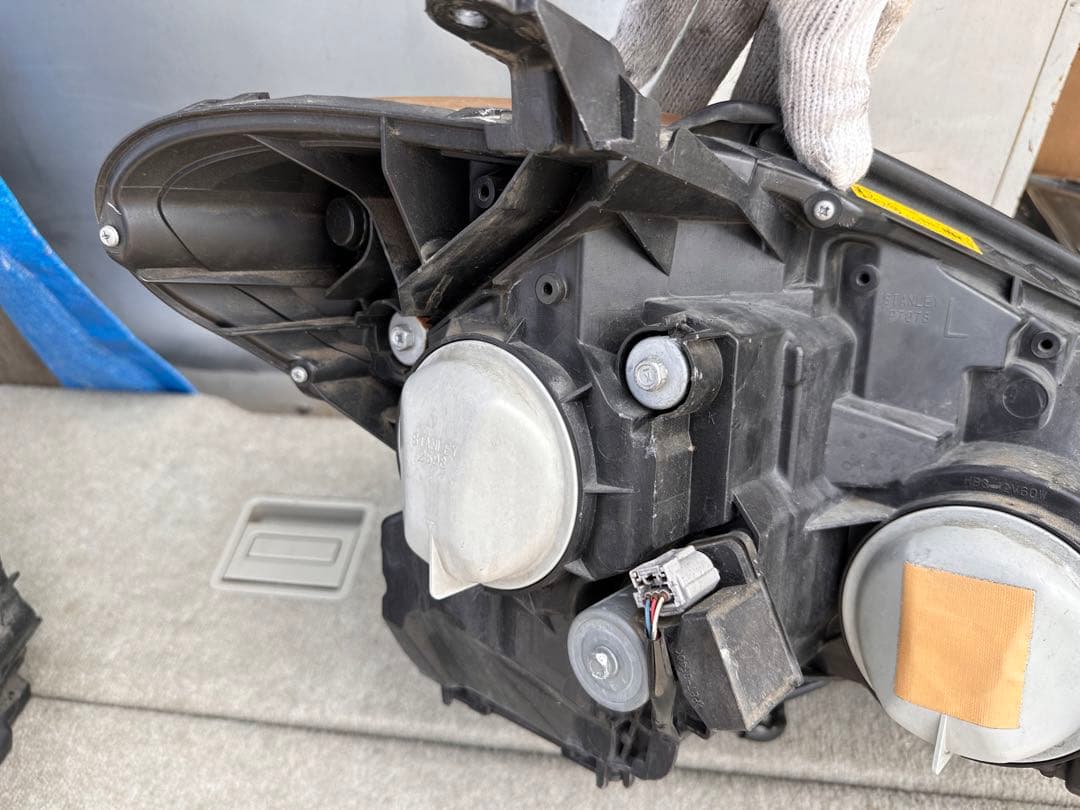 トヨタ　クラウン　GRS200 ヘッドライト 左右　セット　一台分