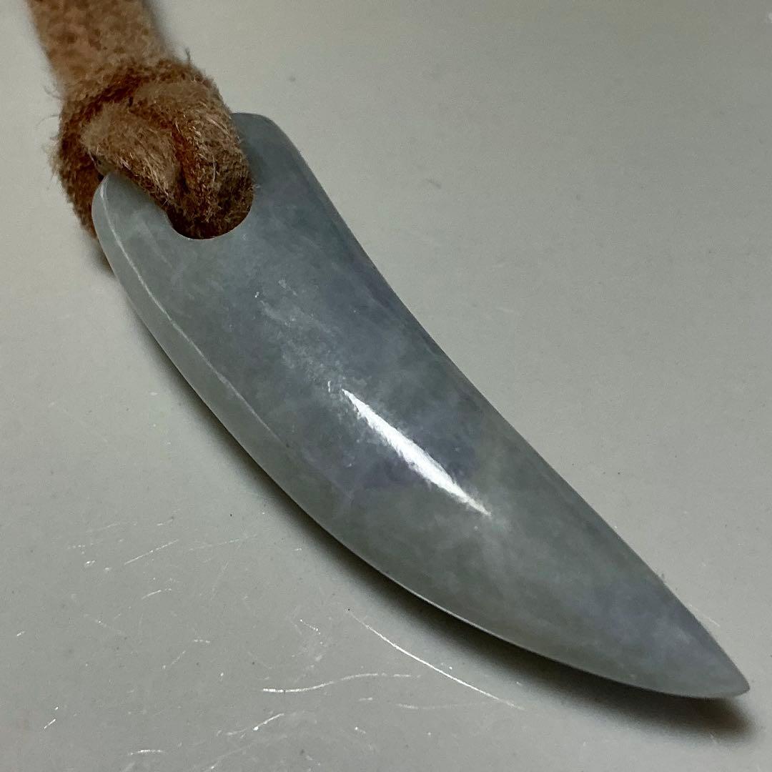 糸魚川翡翠　ラベンダー　ネックレストップ