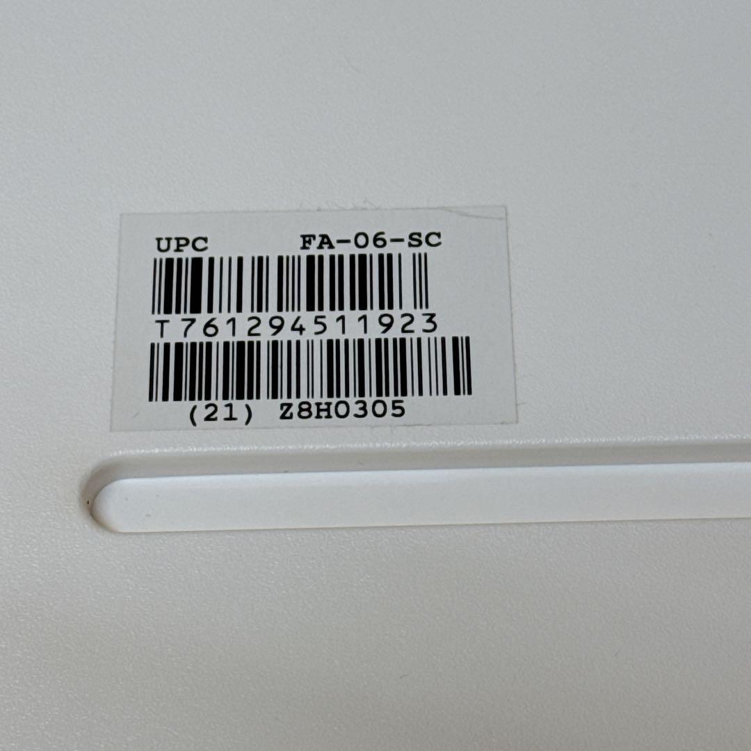 ROLAND FA-06-SC 限定カラー ホワイト シンセサイザー ペダル付き