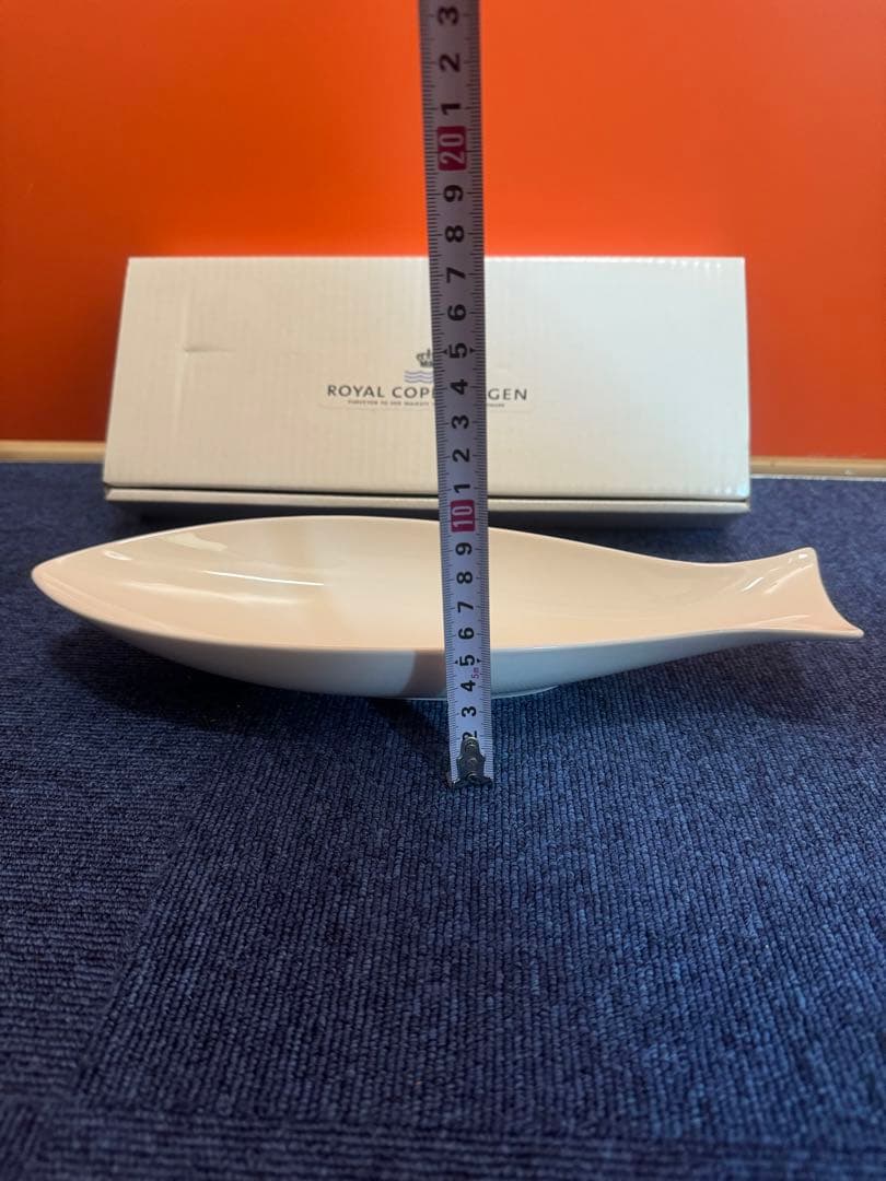 1908  ロイヤルコペンハーゲン フィシュプレート 白ホワイト　未使用