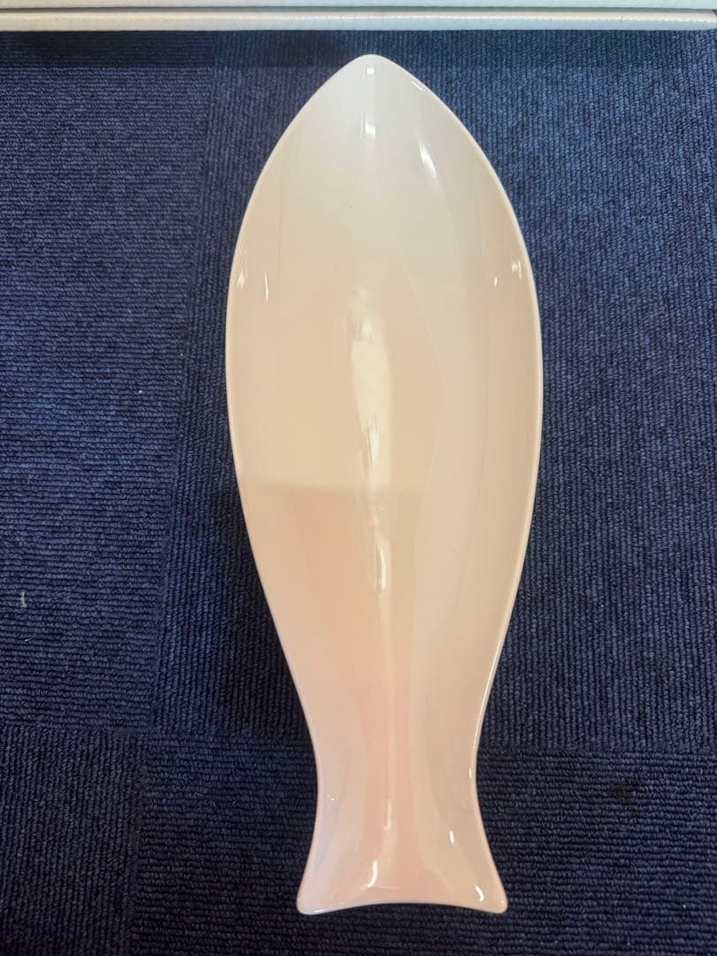 1908  ロイヤルコペンハーゲン フィシュプレート 白ホワイト　未使用