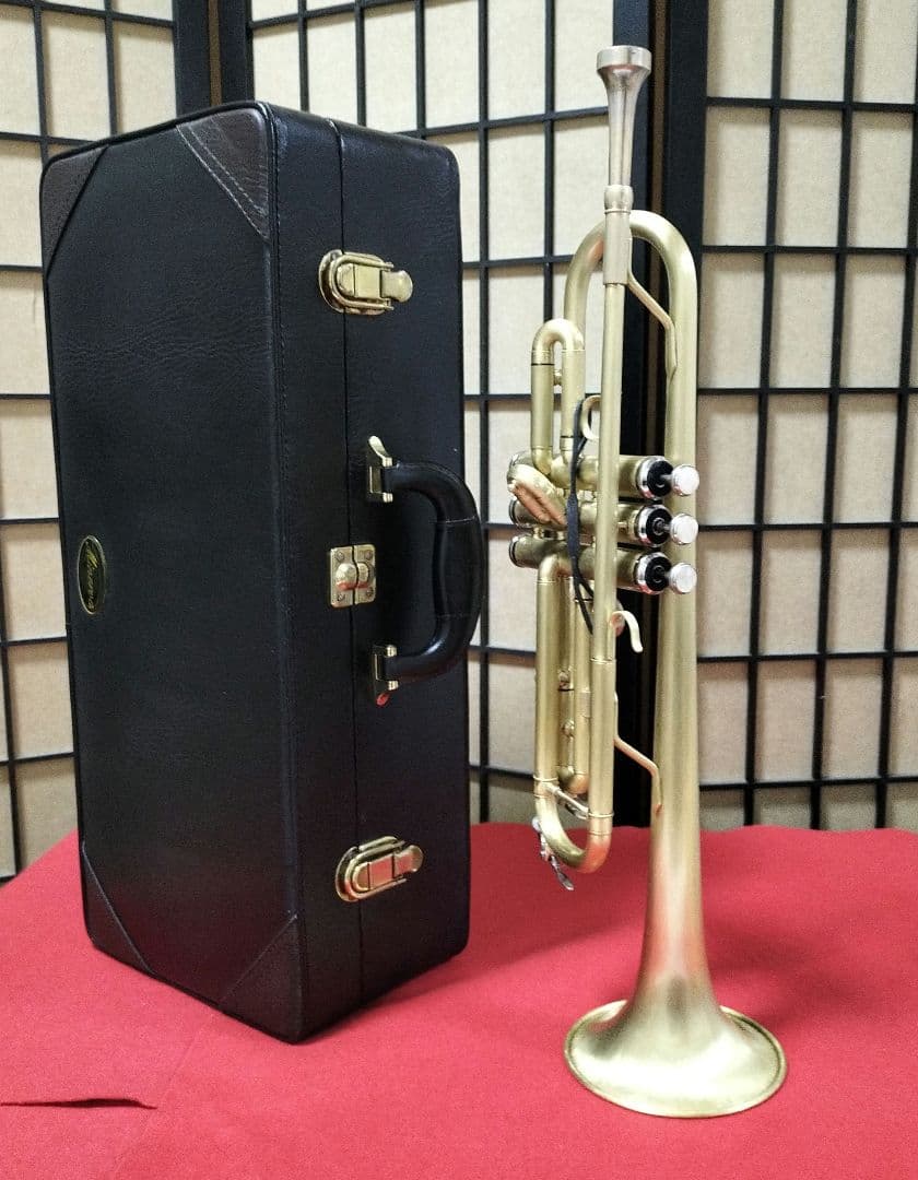 トランペットミネルバ