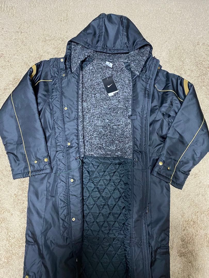 Nike ブラック　ベンチコート Lサイズ